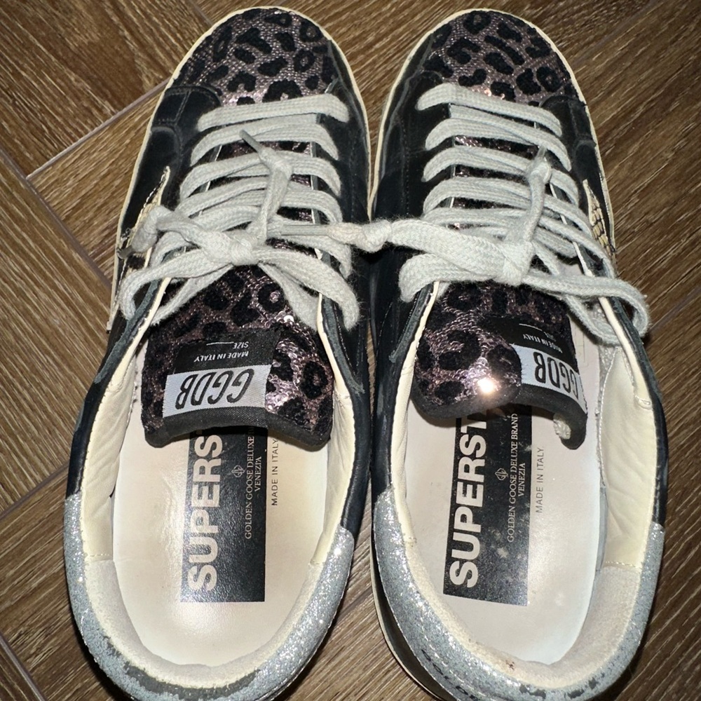 Golden Goose Superstars - Picture 5 of 6